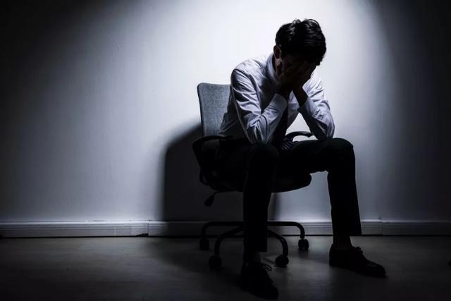 为什么领导不让小人走，反而提拔他们，是领导糊涂吗？(图3)